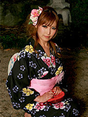 Beautiful Japanese lady in a kimono Eri Hoshikawa will turn you on